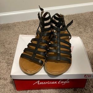 American Eagle Triton black sandals